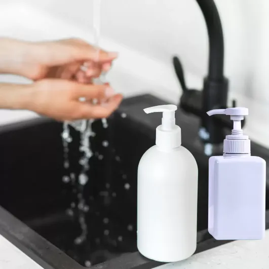 Антибактериальное мыло и антисептики для рук Антибактериальное мыло и антисептики для рук