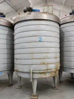 Реактор 6 м3 с водяной рубашкой, мотор-редуктором и лопастной мешалкой, б/у